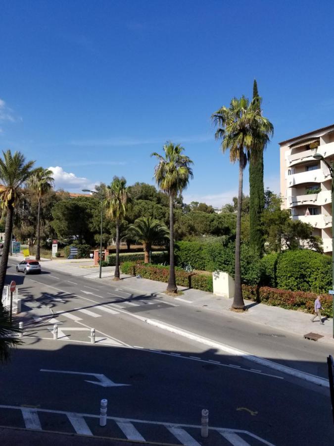 Appartement Terre Et Mer Hyères Extérieur photo
