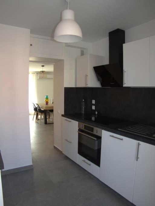 Appartement Terre Et Mer Hyères Extérieur photo